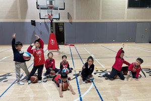 如何通过团队合作提升篮球运动员的综合发展:策略、经验和FAQ